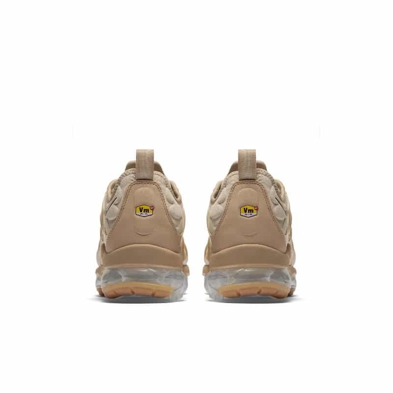 Vapormax on sale plus string